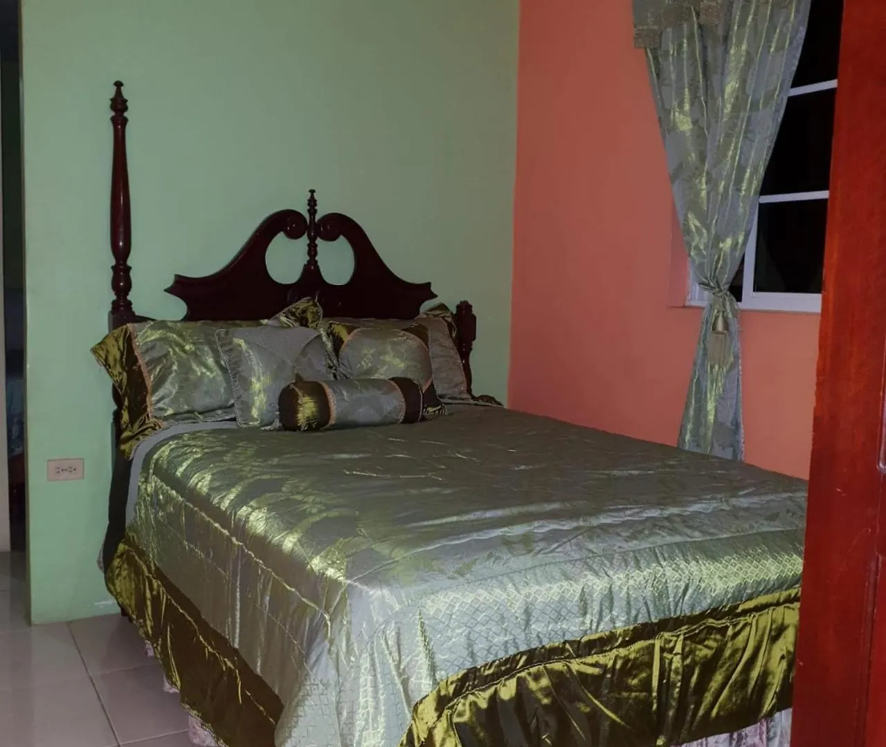 Bayfarm Villas Kingston